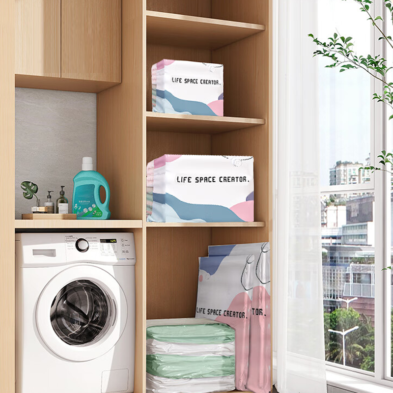 No-Pump Space-Saving Storage Bags